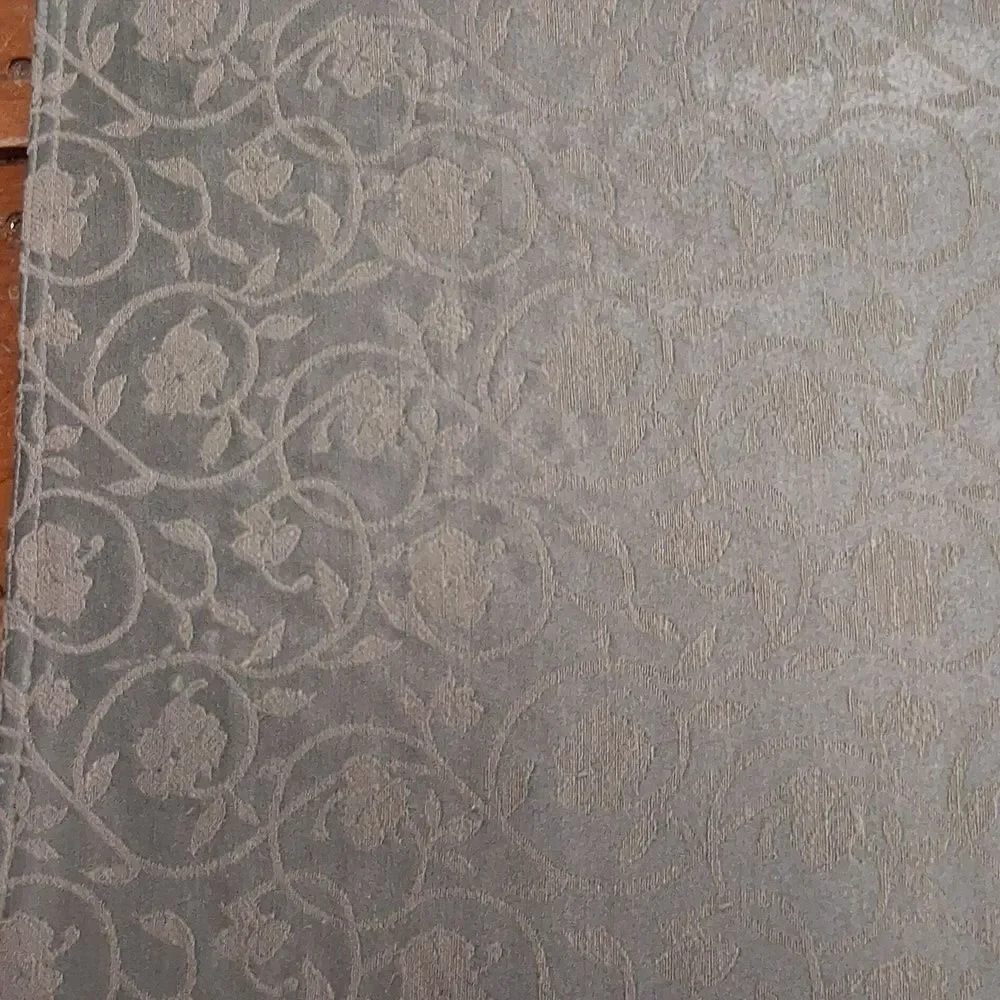4 Reversible‎ Design Placemats 30 x 43